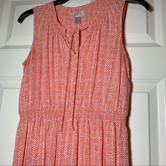 Ann Taylor Loft chevron printed sleeveless dress - Picture 3 of 9